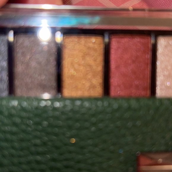 🎈SALE🎈🎀#18.MAKEUP BUNDLE🎀 - Picture 7 of 13